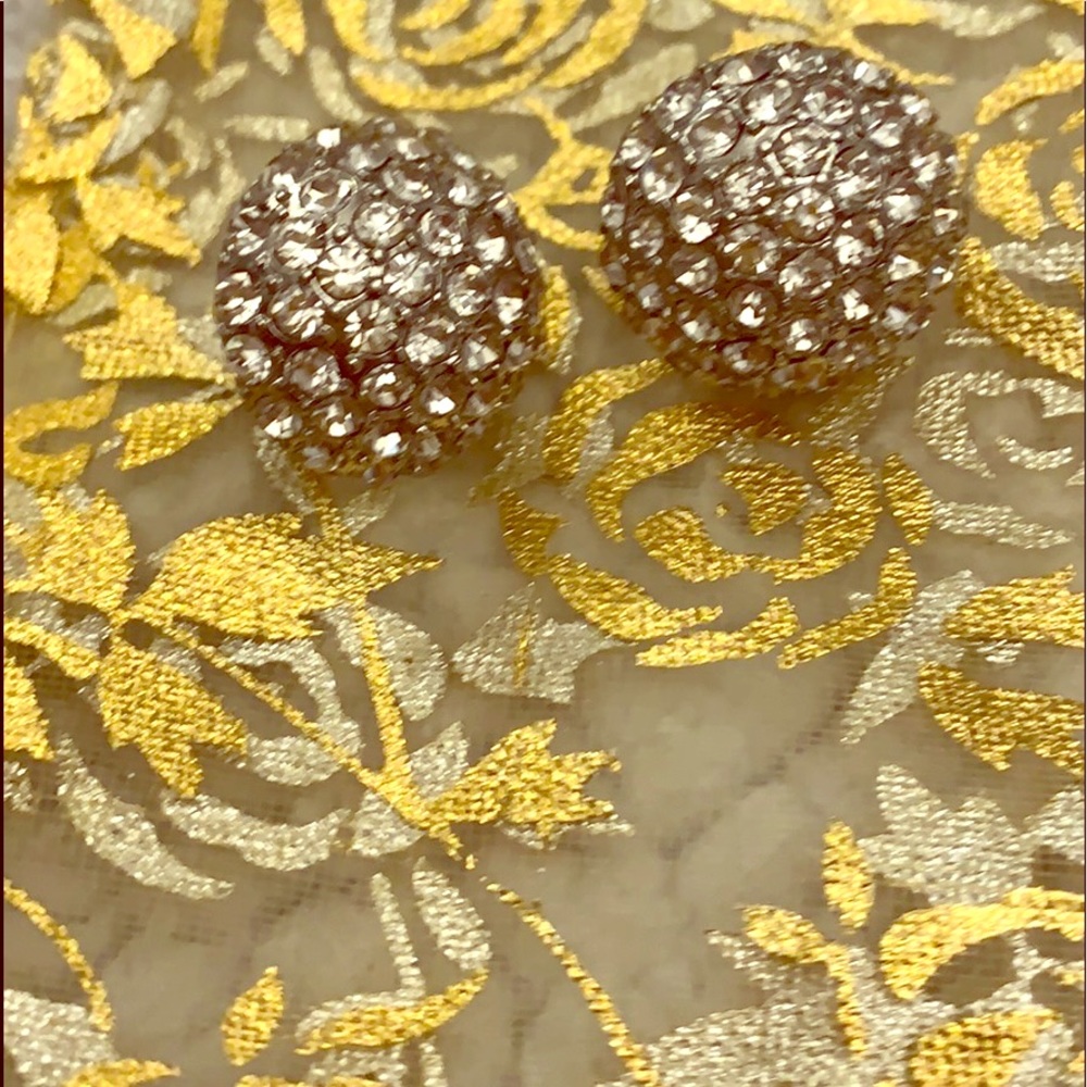 5 for $25 🍭 Large bedazzle half circle studs